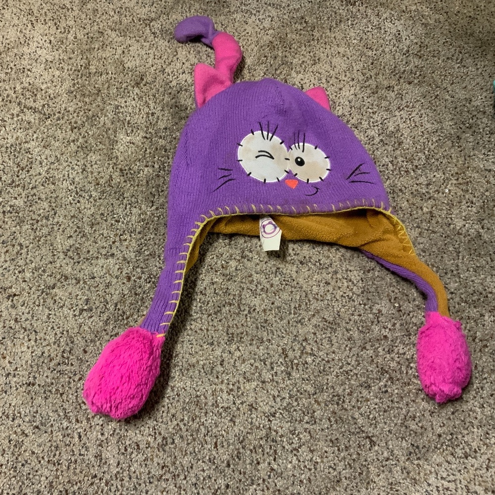 Hat - Picture 1 of 3